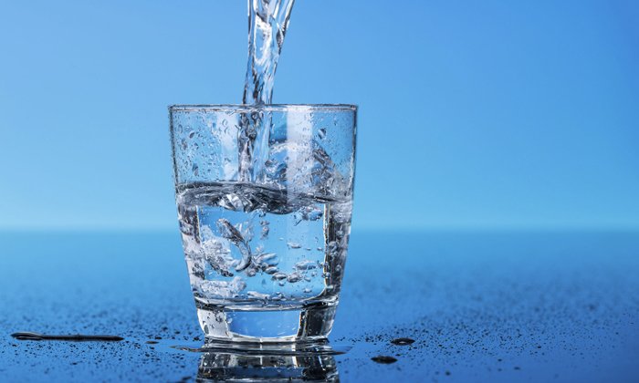 Вспомогательным компонентом Микролакса является дистиллированная вода